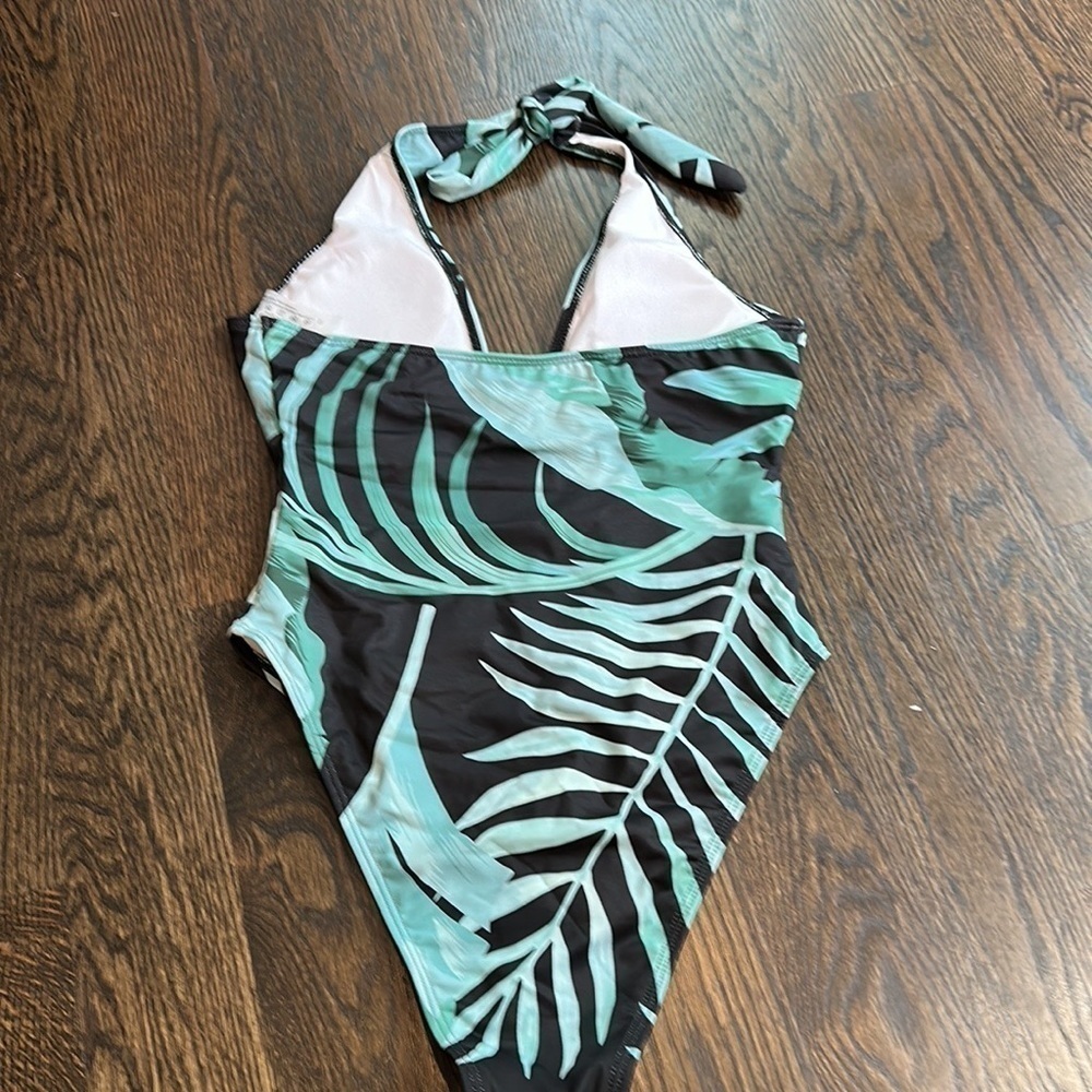 Shein Plant Print Halter One Piece Swimsuit & Beach Skirt - Picture 6 of 8